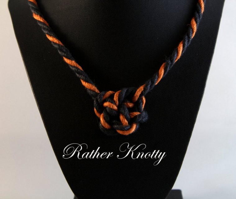 halloween bondage rope bunny necklace